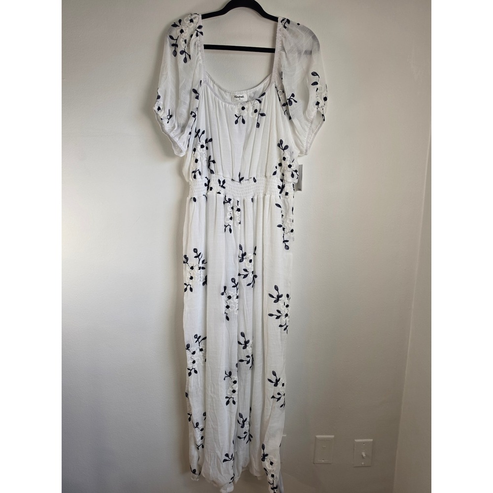 Anthropologie & Kindred Womens 3X White Navy Embroidered Smocked Waist Jumpsuit